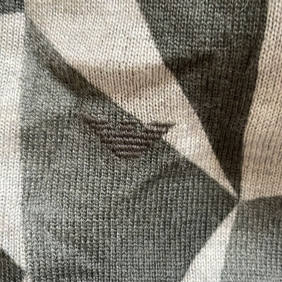 Emporio Armani L 100% Virgin Wool  sweater - Picture 6 of 8